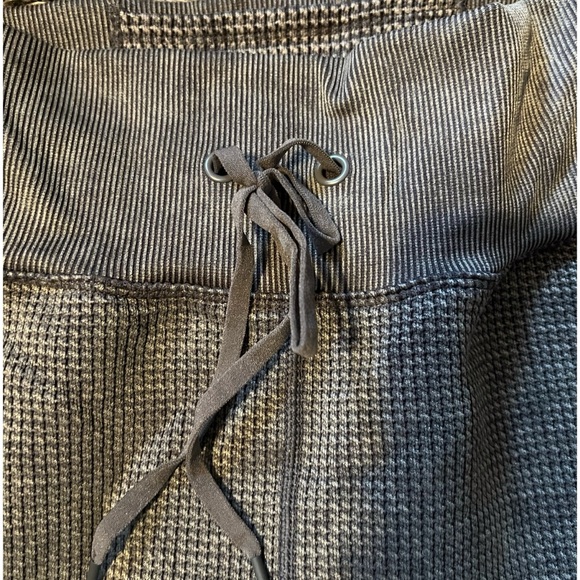 Victoria’s Secret PINK ACTIVE Waffle Joggers in Gray, Size S - Picture 5 of 8